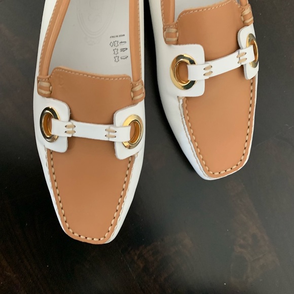 🆕 TOD’s Loafers - Picture 5 of 6